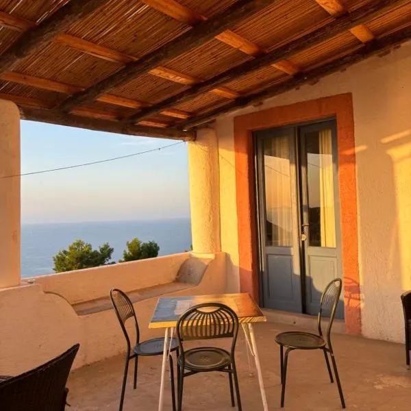 Villa La Rosa, hotel in Filicudi