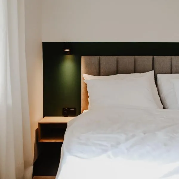 JANOWE miejsce spotkań, hotel v destinaci Janów