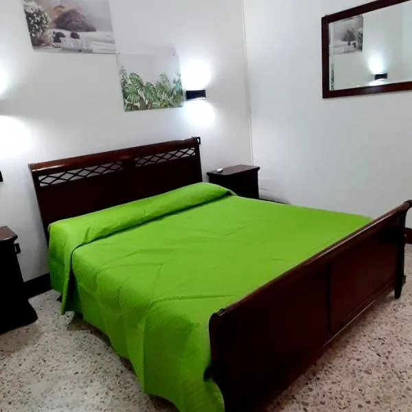 CASA VACANZE NONNA ROSETTA, hotel v destinácii Menfi