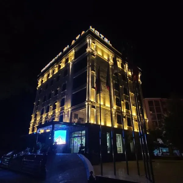 Shedevr Plaza Navoiy、ナボイのホテル