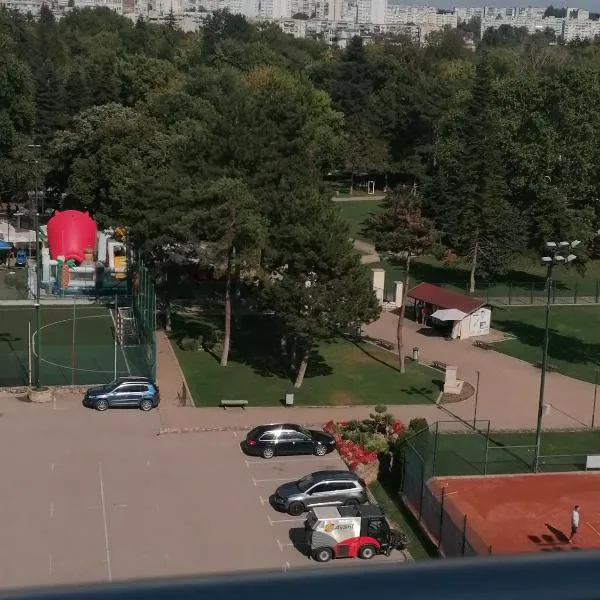 Апартамент Градски Парк, hotel in Dobrich