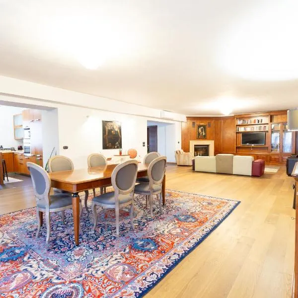 Villa Adige Luxury - M&M Holiday House, hotel in Perugia