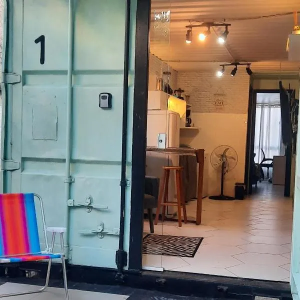 Apartamento Container com pátio, vaga para carro e Split, hotel v destinaci Canoas