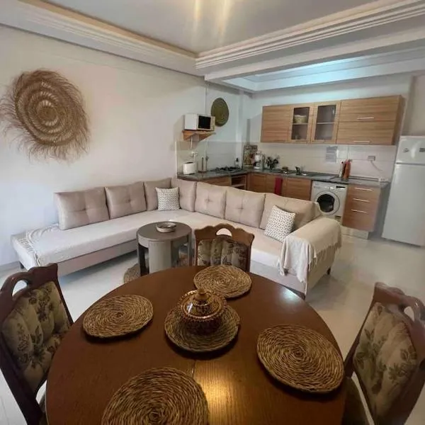 Sousse Appartement avec terrasse, hotel in Chott Meriem