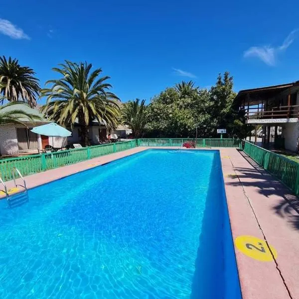 Cabañas Yunkai, hótel í Vicuña