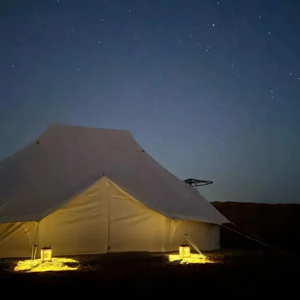 SAFARI-Glamping, hotel v destinaci Al Wāşil