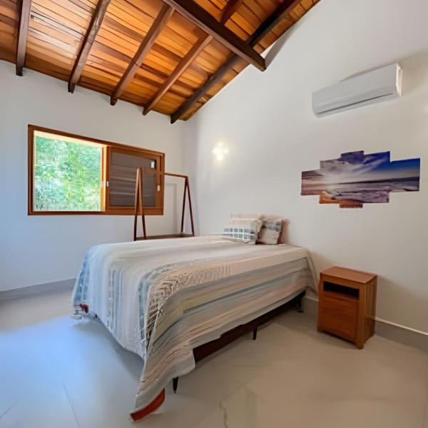 Casa com Churrasqueira em Condomínio perto praia
