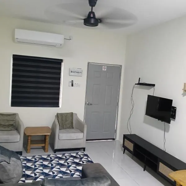 The Welcome Mat Homestay, hotel di Seri Iskandar