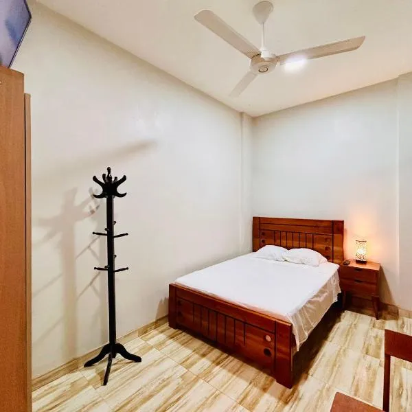Habitación Céntrica en Iquitos - Casa Alemi 5, hotel in Iquitos