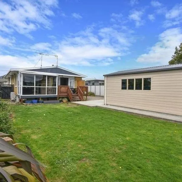 Charming Backyard Sleepout, hotel v destinaci Mosgiel