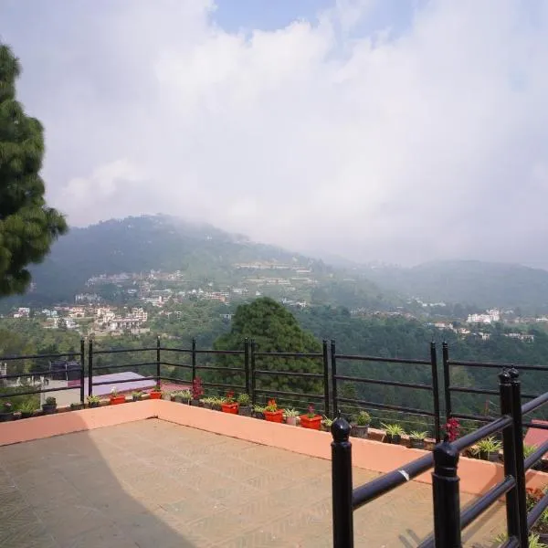 Eco Venice HomeStay Bhimtal, hotel di Bhowāli