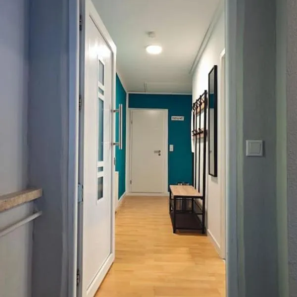 Ferien-Monteurwohnung NOM App2 Sky Terrasse High End, hotel in Northeim