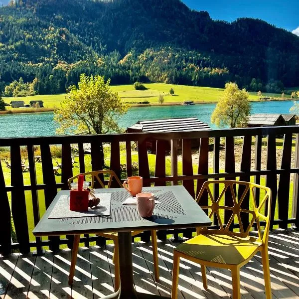 SeeHotel & SeeApartments Kärntnerhof- direkt am See!, hotel v destinaci Weissensee