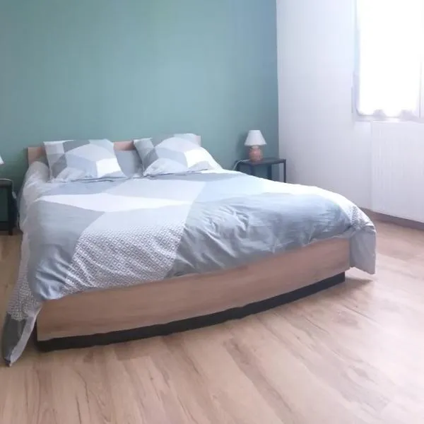 chambre avec petit-déjeuner #1, hotel in Aurillac