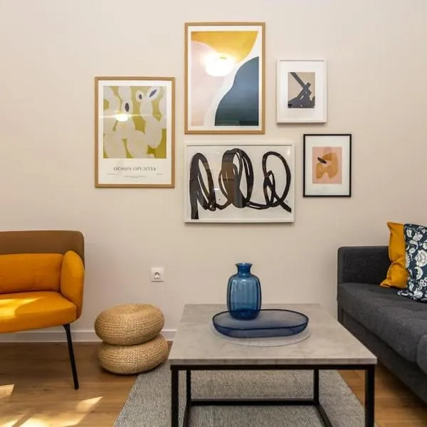 Center Apt - Free parking - Walk to Main Street, hotel a Plovdiv