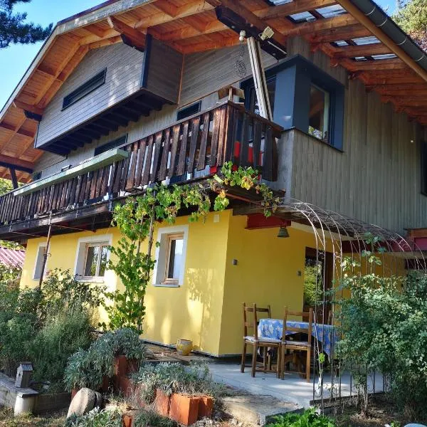 Studio de plain-pied dans un chalet, hotel v destinaci Mens
