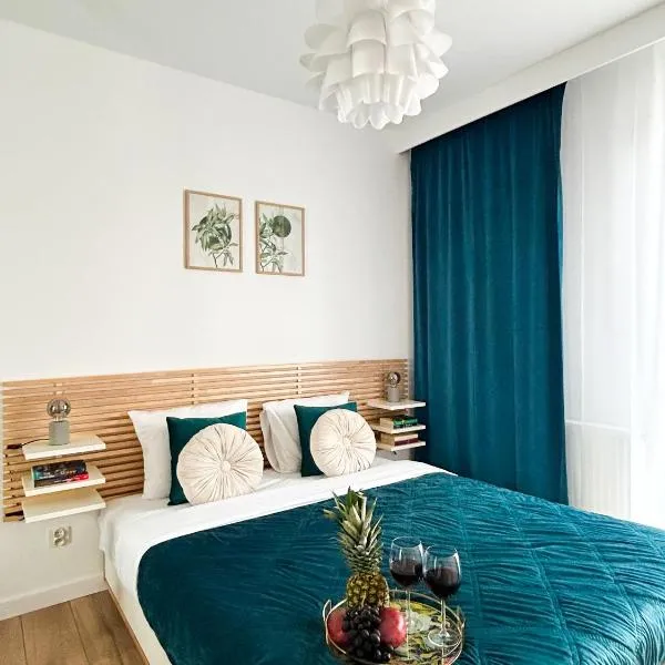 Lumina stylish 3-room apart with balcony, hotel i Łódź