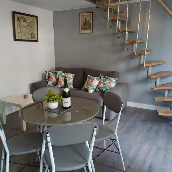Charmant petit logement, hotel v destinaci Bayeux