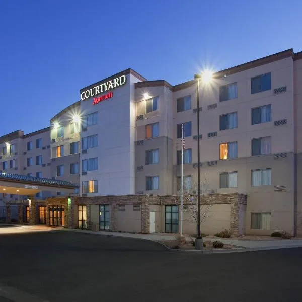 Courtyard Grand Junction, מלון בגרנד ג'נקשן