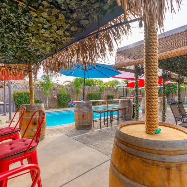 Tropical Paradise, hotel v destinaci Fresno