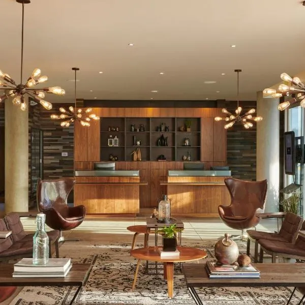 Four Points by Sheraton Distrito Uno Chihuahua、チワワのホテル