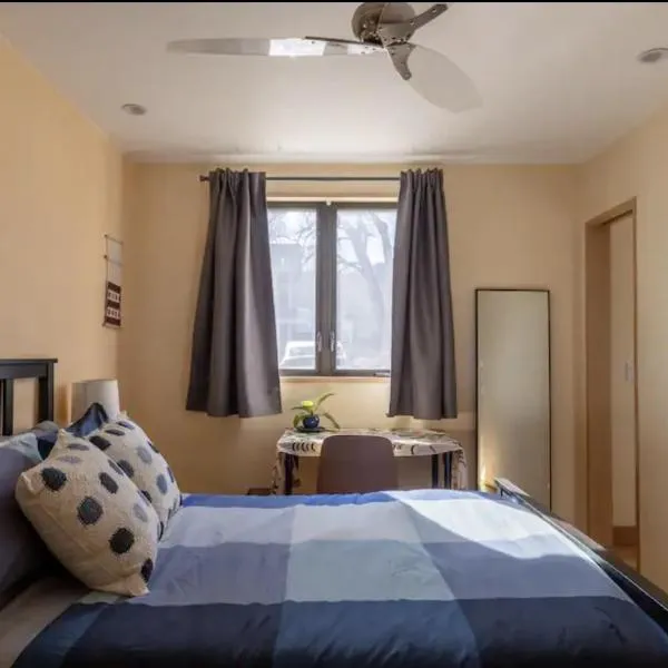 Energy-Efficient Oasis Cozy Near DT Boulder and trails, готель у місті Боулдер