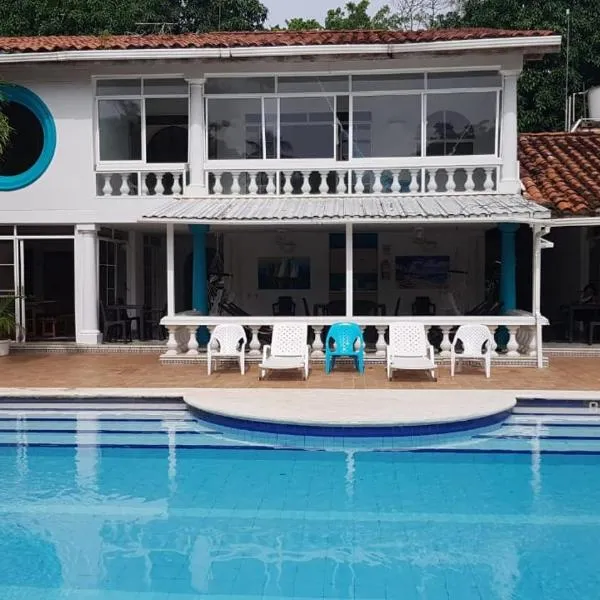 Coral House SAI, hotel in El Cove