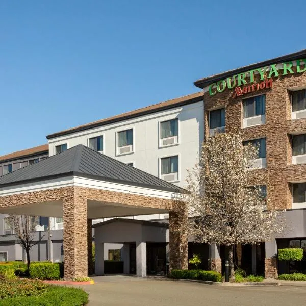 Courtyard by Marriott Roseville Galleria Mall/Creekside Ridge Drive, hotel i Roseville