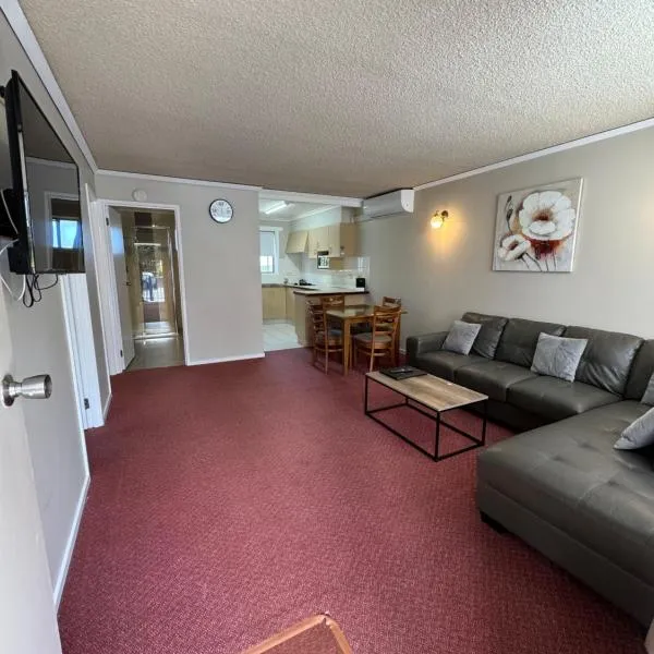 Blue Whale Motor Inn & Apartments, hotel in Warrnambool