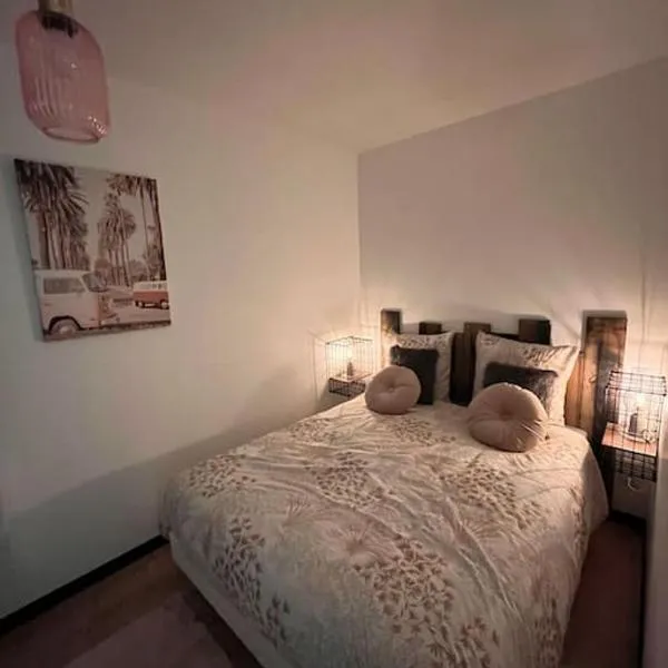 Atelier du spa jacuzzi illimité proche du mont saint Michel，位于阿夫朗什的酒店