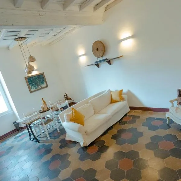 Domus Superior Domizio - Pantheon, отель в Риме