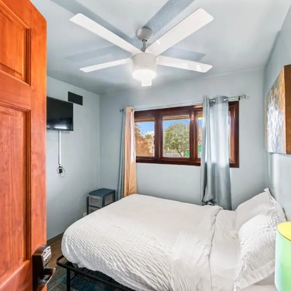 Compact, Comfortable And Cozy Too, hotel v destinaci Anchorage