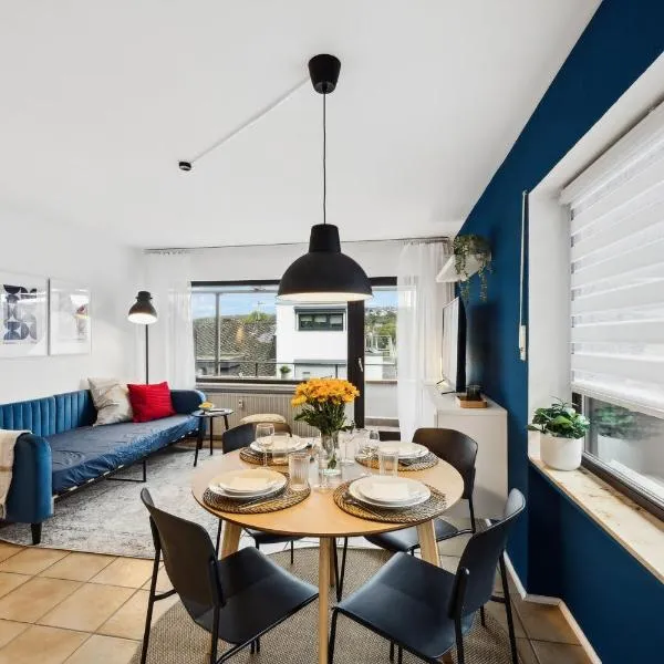 Helle & moderne Wohnung mit Panorama-Balkon, hotel in Koblenz