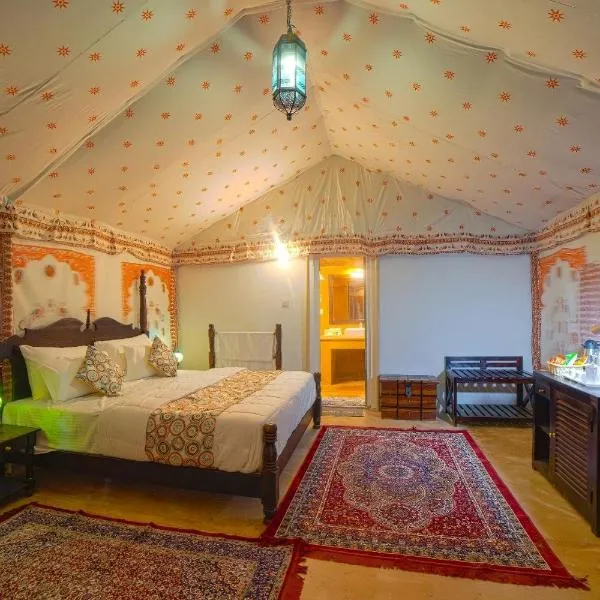 Hilton Heritage Resort Jaisalmer, hotel v destinaci Sām