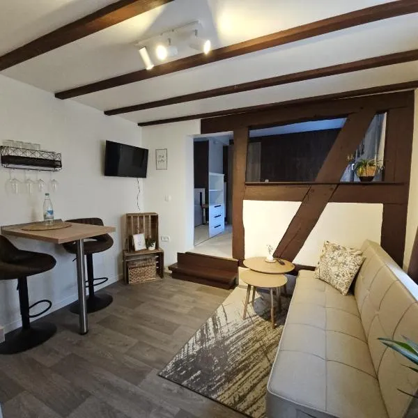 Gemütliche Ferienwohnung im Westerwald - "Ferienwohnung Braun", hotel in Weitefeld