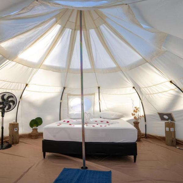 VentoVinte Beach Club Tents