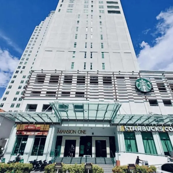 10pax 3-Bedroom l Seaview l Georgetown l Gleneagles l Mansion One, hotel in George Town