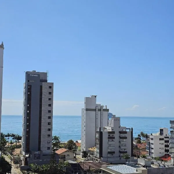 Apto.napraia BEACH 901 em Piçarras com vista mar, hotel en Piçarras