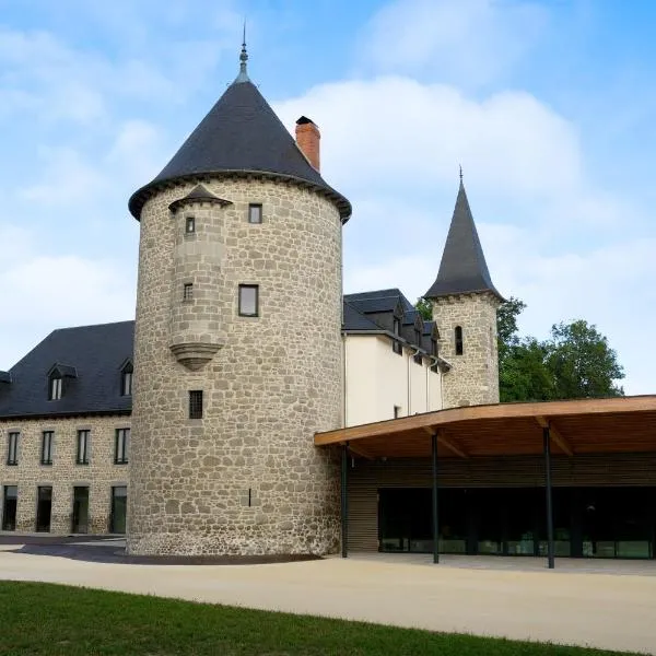 Château du Theil, hotel v destinaci Ussel