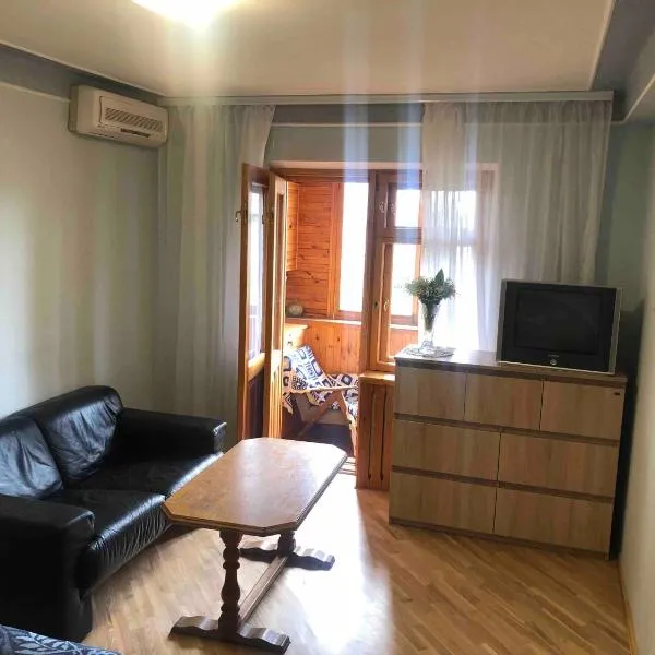 Квартира біля МВЦ, hotel a Kíev