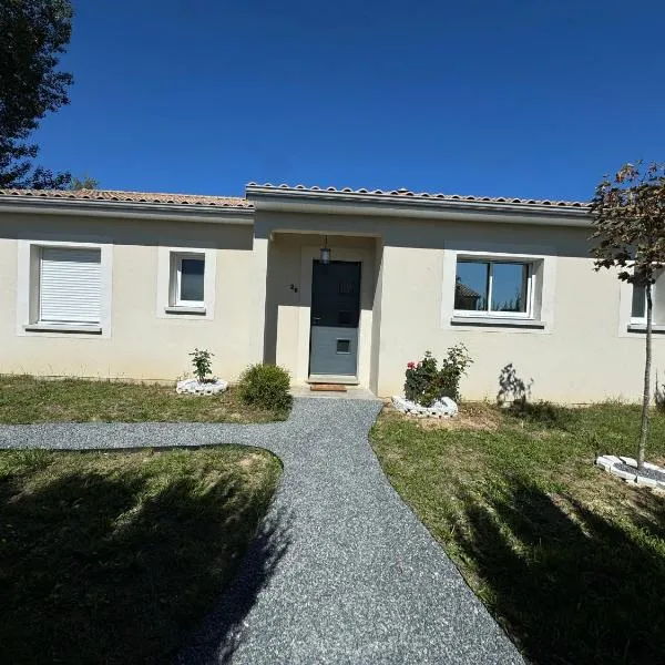 Gîte du Chapelier, hotel v destinaci Gauriaguet