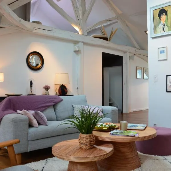 Loft de 110m² dans le cœur historique d'Angers – hotel w mieście Angers