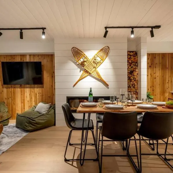 Powder & Pines Luxury Suite, hotel v destinaci Whistler