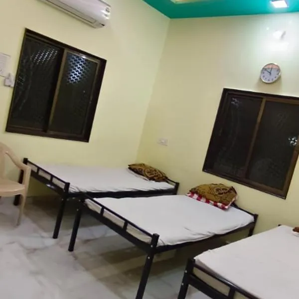 Mallikarjun Residency, hotel in Akalkot