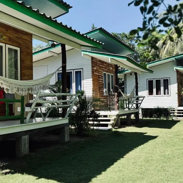 Suan Maprao Ko Kut Resort, hotel v destinaci Ko Kood