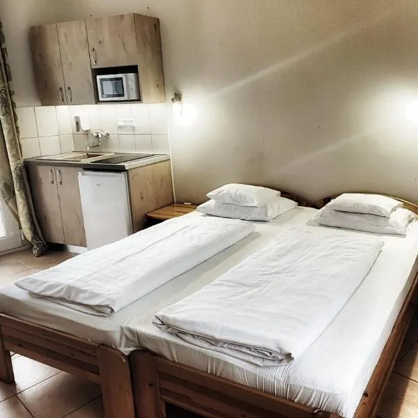 Sárvárfürdő Apartmanház, hotel v destinaci Sárvár