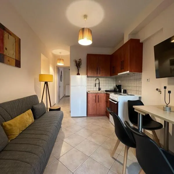 Demi ΔΣ, B2, hotel in Agrinion