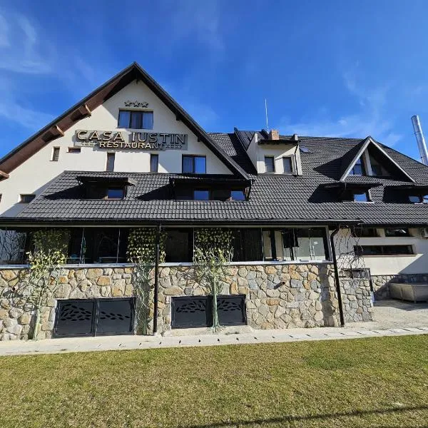Casa Iustin, hotel in Moroeni
