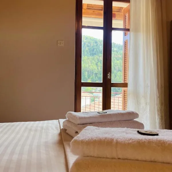 Forrest Guesthouse, hotel in Polídhroson