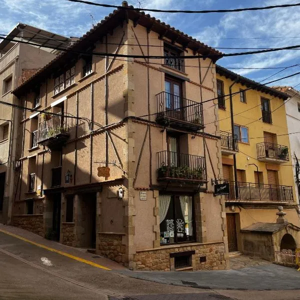 Hotel Casa de la Fuente, hotel v destinaci Alcorisa